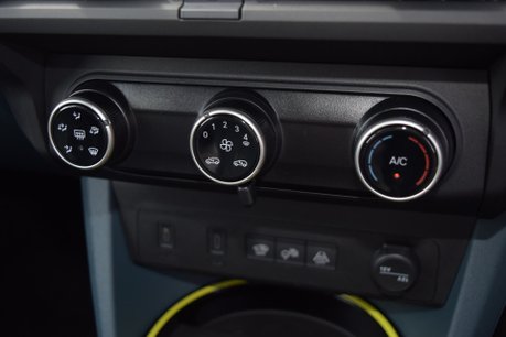 Fiat Grande Panda 1.2 Hybrid 48V 110 Icon 27