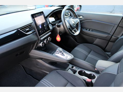 Renault Captur 1.6 E-TECH E-Tech engineered BOSE Edition Auto 11