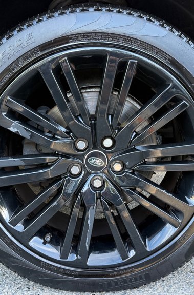 Land Rover Discovery TD6 HSE LUXURY -TOWBAR-21 INCH ALLOYS-DIGITAL TV-BLIND SPOT ASSIST-REAR TVS 