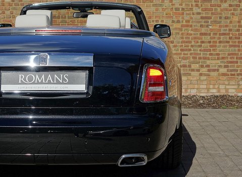 Rolls-Royce Phantom Drophead Series II 10