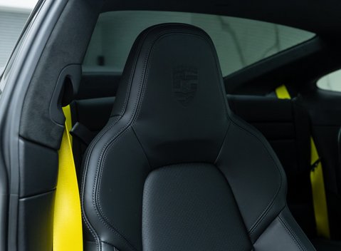 Porsche 911 Turbo S (992) 15