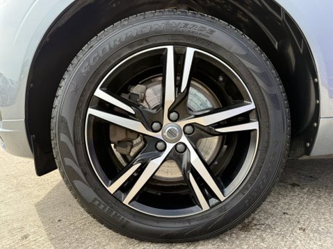 Volvo XC60 2.0h T6 Recharge 11.6kWh R-Design SUV 5dr Petrol Plug-in Hybrid Auto AWD Eu 17