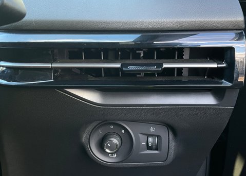 MG MG4 EV 64kWh TROPHY 18