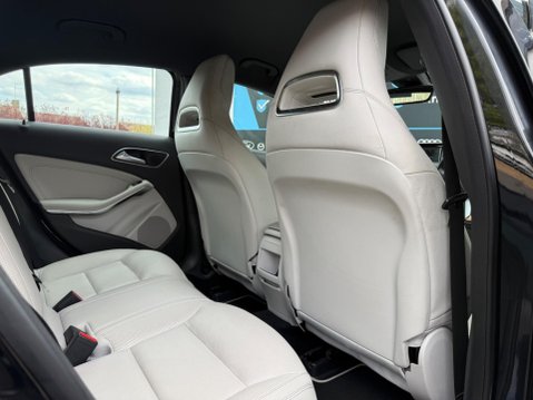 Mercedes-Benz A Class 1.8 A200 CDI BlueEfficiency Sport 7G-DCT Euro 5 (s/s) 5dr 51