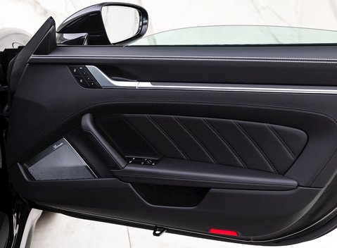 Porsche 911 Turbo (992) 20