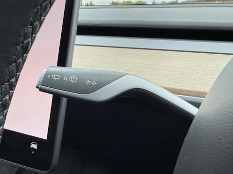 Tesla Model 3 (Dual Motor) Performance Saloon 4dr Electric Auto 4WDE (Performance Upgrade 37