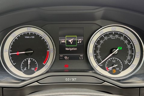 Skoda Superb SE L TDI DSG - FULL SKODA SERVICE HISTORY - 8 SERVICES 44
