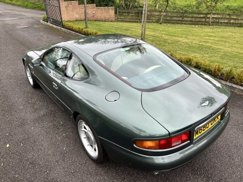 Aston Martin DB7 i6 Supercharged Straight6 Manual Coupe 8