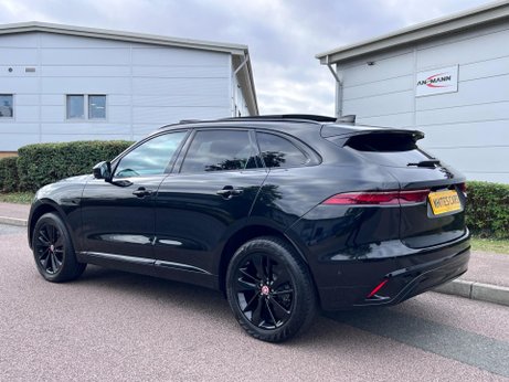 Jaguar F-Pace 2.0 D200 MHEV R-Dynamic SE Auto AWD Euro 6 (s/s) 5dr 61