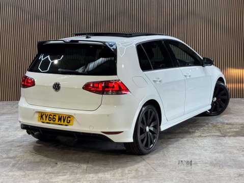 Volkswagen Golf 2.0 Golf R-Line Edition TDI BlueMotion Technology 5dr 23