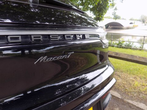 Porsche Macan 2.0T PDK 4WD SUV 9