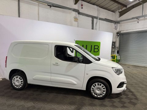 Vauxhall Combo 1.5 Combo 2300 Professional Turbo D S/S 9