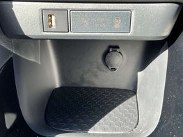 Toyota Yaris 1.5 Yaris Dynamic HEV CVT 5dr 50