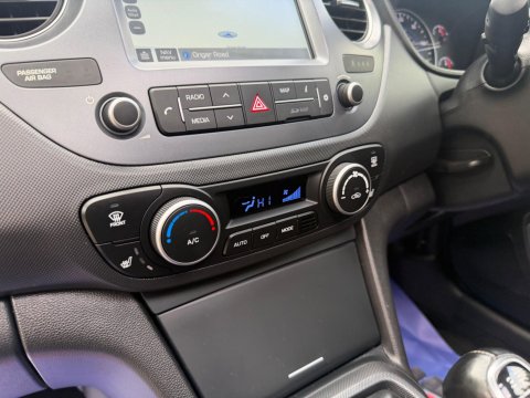 Hyundai i10 1.2 Premium SE Euro 6 5dr 5