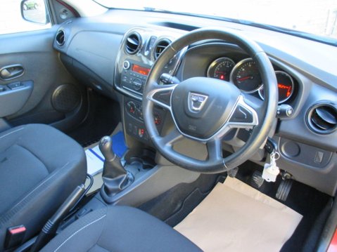 Dacia Sandero 1.0 SCe Ambiance Euro 6 5dr 12