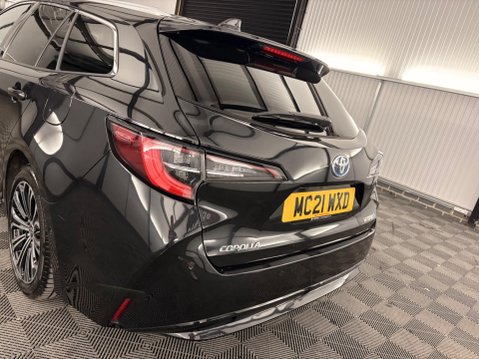 Toyota Corolla 1.8 VVT-h Excel Touring Sports CVT Euro 6 (s/s) 5dr 43