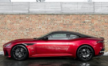 Aston Martin DBS Superleggera 2