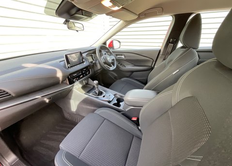 Nissan Qashqai DIG-T ACENTA PREMIUM MHEV 12