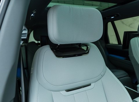 Land Rover Range Rover P615 SV LWB 16