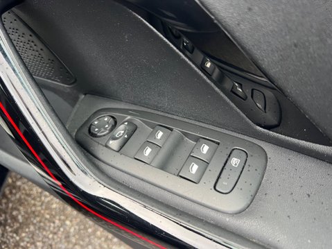 Peugeot 208 1.2 PureTech GT Line Euro 6 (s/s) 5dr 37