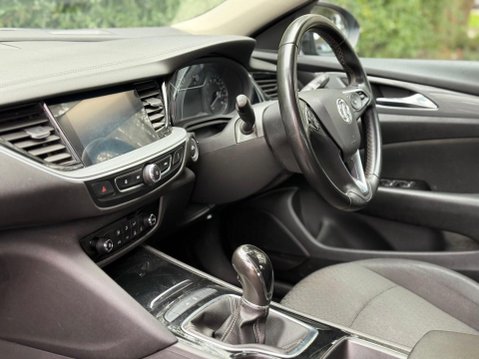 Vauxhall Insignia 1.6 Turbo D ecoTEC Design Nav Grand Sport Euro 6 (s/s) 5dr 10