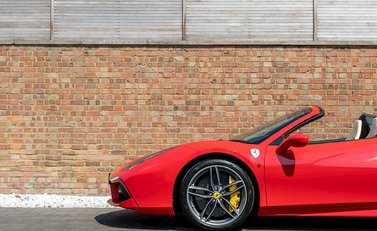 Ferrari 488 Spider 25