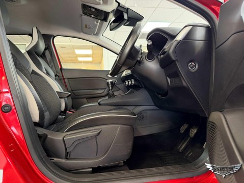 Renault Captur 1.3 TCe S Edition Euro 6 (s/s) 5dr 62