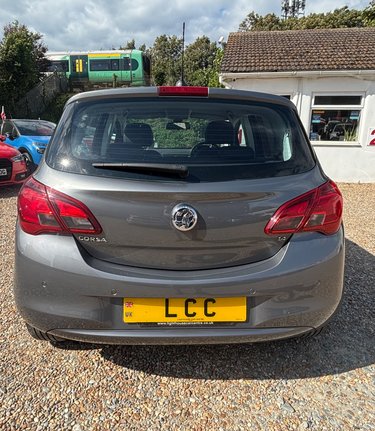 Vauxhall Corsa SE.. AUTOMATIC.. 9 SERVICES.. 1 PREVIOUS KEEPER.. STUNNING 3