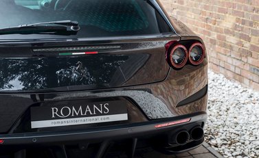 Ferrari GTC4 Lusso 25