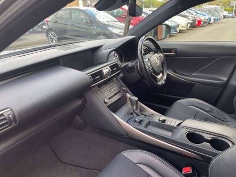 Lexus Is 2.5 IS 300h F Sport CVT 4dr 2