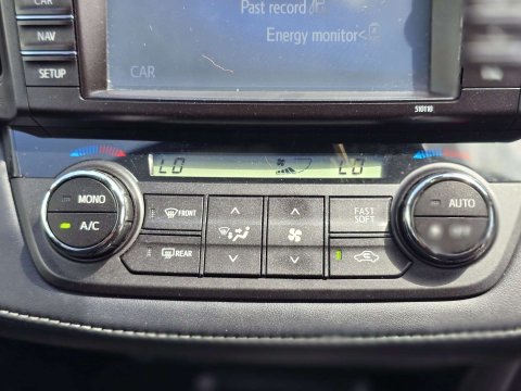 2016 Toyota RAV4 thumbnail 23