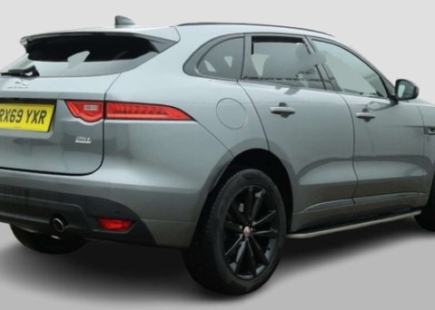 Jaguar F-Pace 2.0 P250i Chequered Flag SUV 5dr Petrol Auto AWD Euro 6 (s/s) (250 ps) 8
