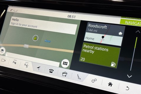 Land Rover Discovery SD6 36 Commercial HSE 18