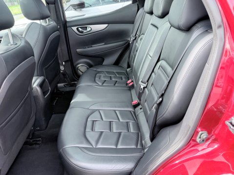 Nissan Qashqai 1.3 DIG-T TEKNA PLUS 12