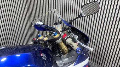 Suzuki GSX-R 2005 28K NEW MOT SERVICED WARRANTY 600CC SUPER SPORT GIXXER 58