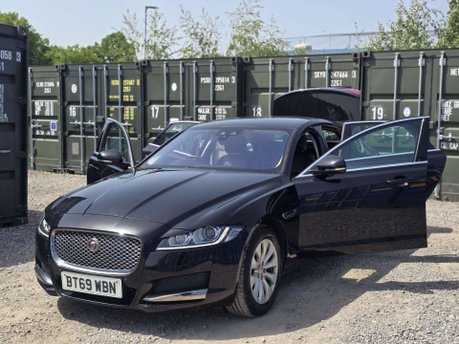 Jaguar XF 2.0d Portfolio Saloon 4dr Diesel Auto Euro 6 (s/s) (163 ps) 7