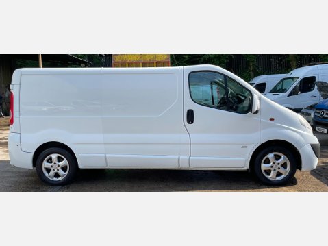Vauxhall Vivaro 2.0 2900 CDTi Sportive Panel Van 4dr Diesel Manual FWD L3 (195 g/km, 113 bh 7