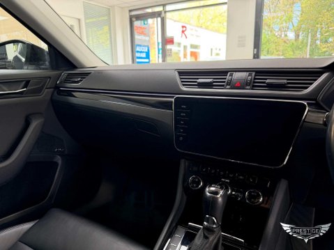 Skoda Superb 2.0 TDI Laurin & Klement DSG Euro 6 (s/s) 5dr 31