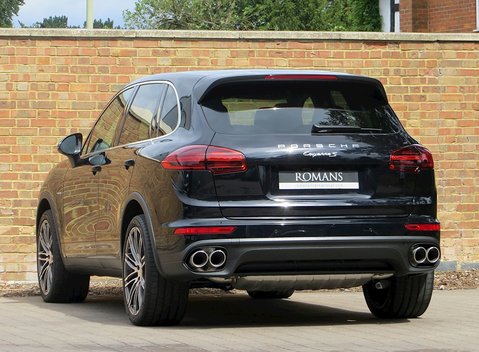 Porsche Cayenne S Diesel 4