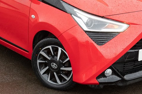 Toyota Aygo VVT-I X-TREND X-SHIFT TSS 9