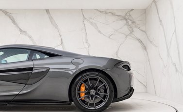 McLaren 570S 29