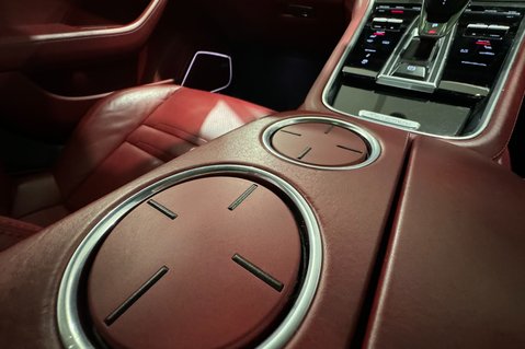 Porsche Panamera 4 SPORT TURISMO PDK 22