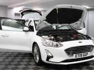 Ford Focus TITANIUM X 15