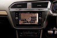 Volkswagen Tiguan Allspace LIFE TSI DSG 27