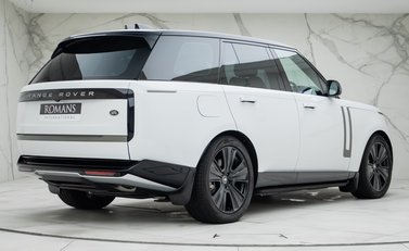Land Rover Range Rover P440e SE 3
