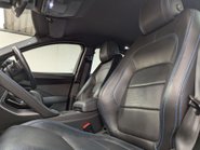 Jaguar E-Pace 2.0 E-PACE R-Dynamic S D AWD Auto 4WD 5dr 43