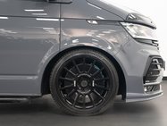 Volkswagen Transporter 2.0 TDI T32 Highline Kombi Double Cab 5dr Diesel DSG FWD SWB Euro 6 (s/s) ( 33