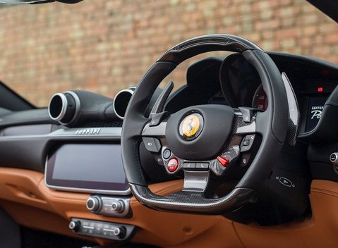 Ferrari Portofino 13