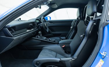 Porsche 911 GT3 (992) 16