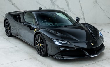 Ferrari SF90 Stradale 8